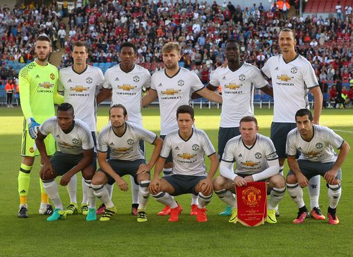 在绿茵场上 在绿茵场上