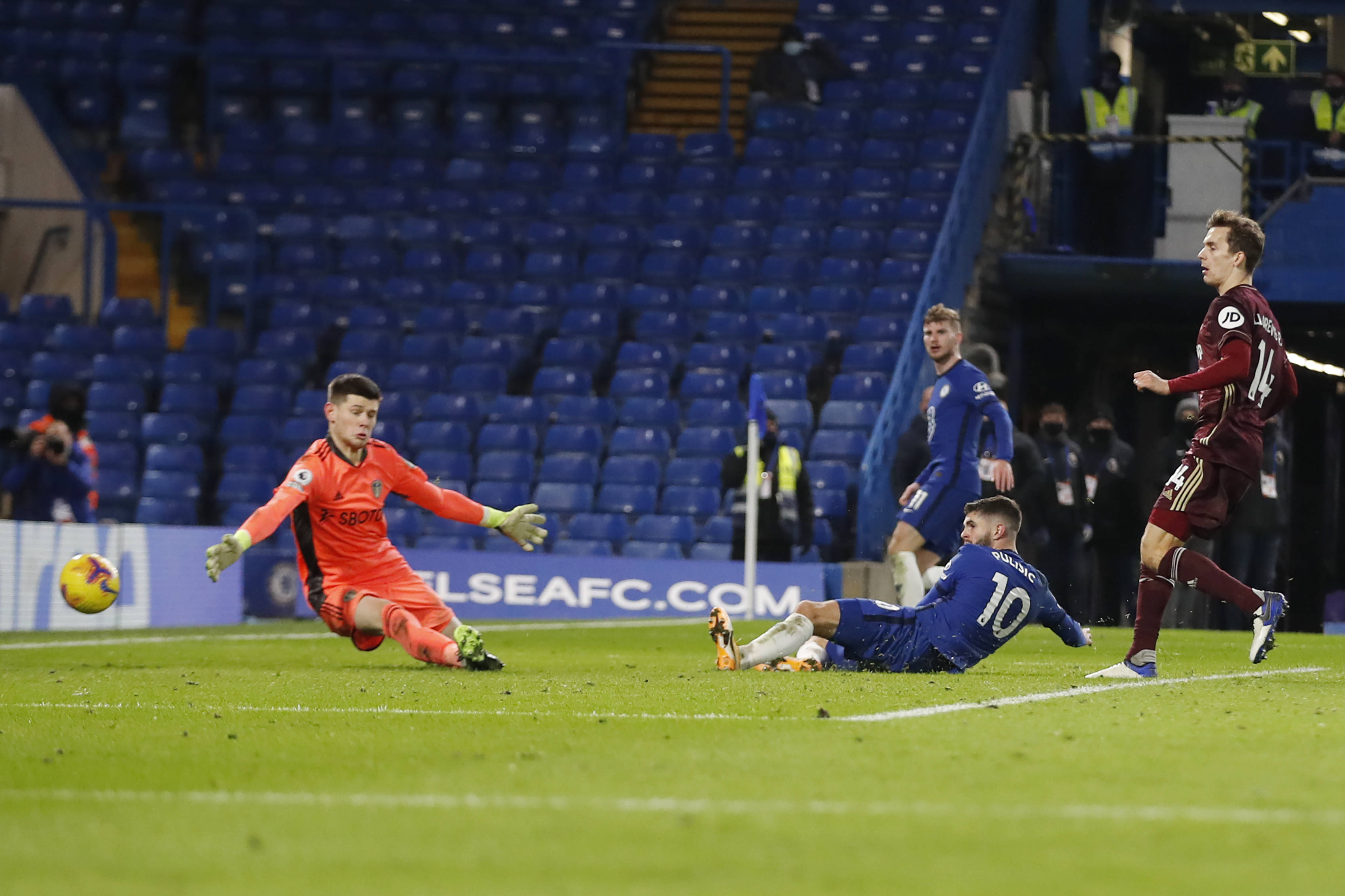 對抗鍛煉來 對抗鍛煉來