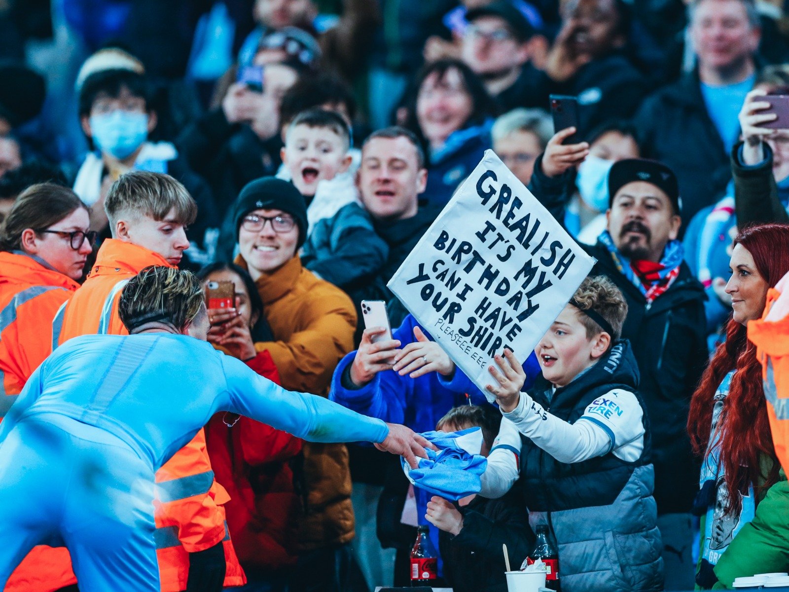 向我们展示 向我们展示